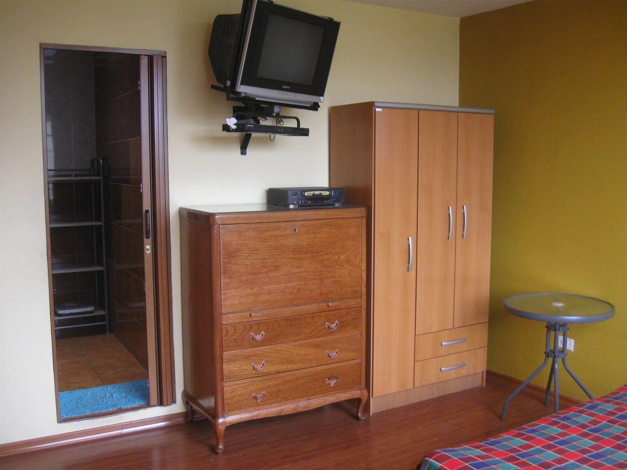 Guest house Peregrinus Lima